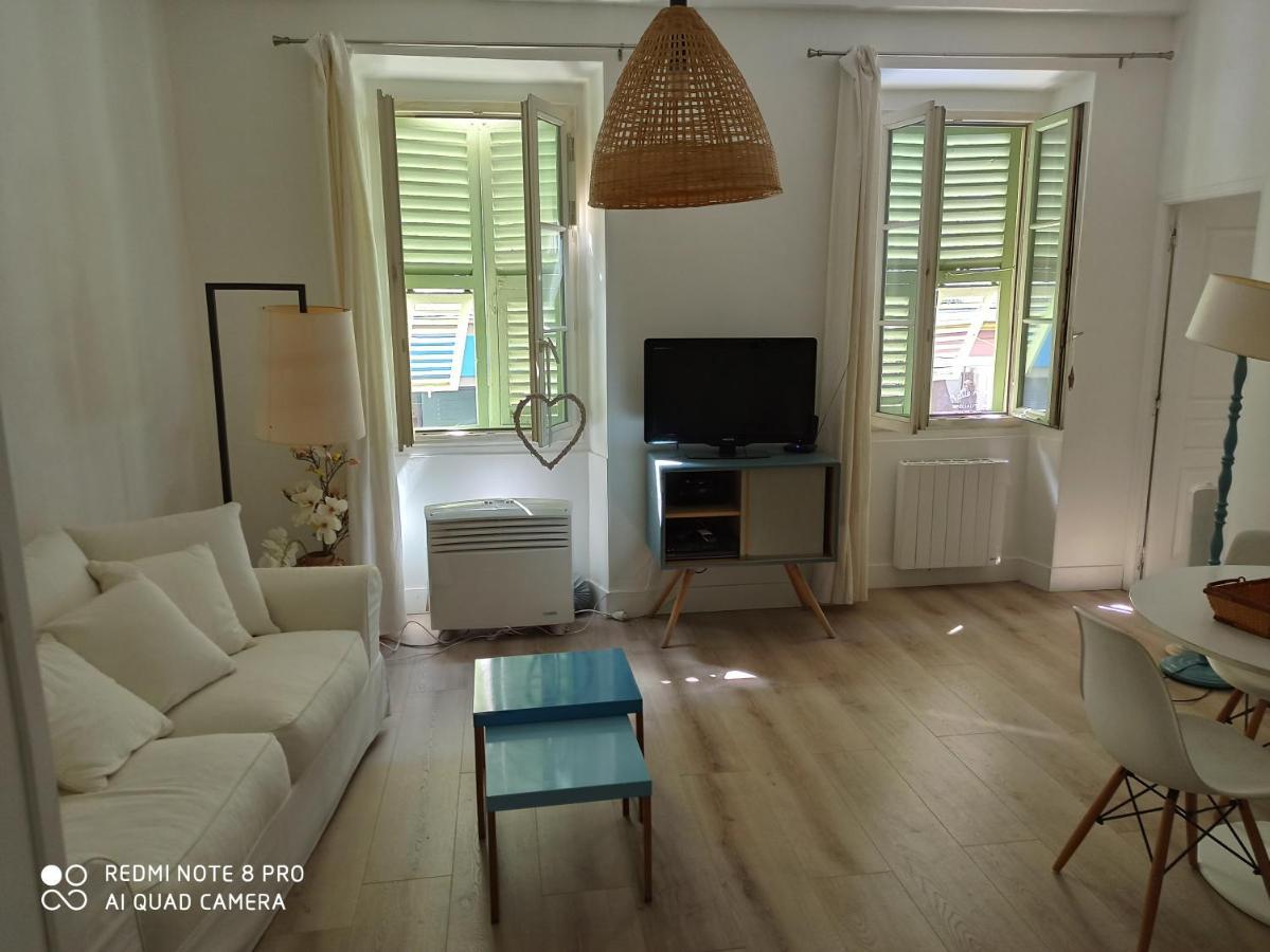 Joli Appartement Nicois En Bord De Mer Nice Exterior photo